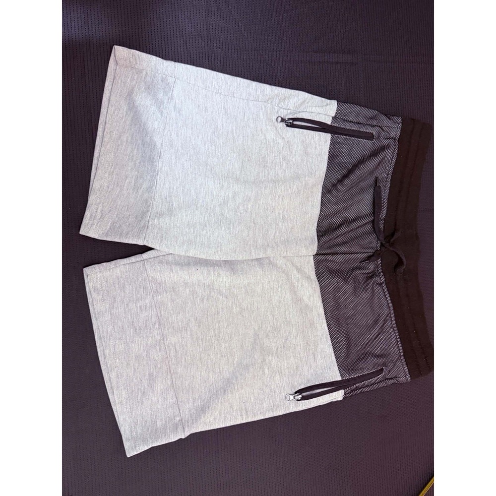 CARBON Men's Athletic Shorts Size L Gray Black Colorblock Zipper Pockets Casual‎